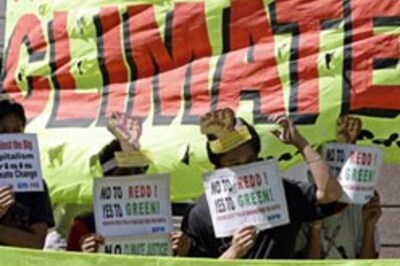 Copenhagen talks turn into poor vs rich dispute