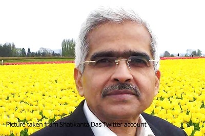 Shaktikanta Das new Economic Affairs Secretary; 16 top bureaucratic changes effected