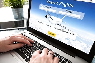 Travelling Over Thanksgiving? You'll Want to Start Looking at Flights Now