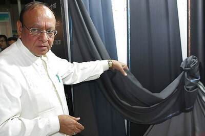 Gujarat Plot Gone Wrong, Vaghela's Political Future Hangs in Balance