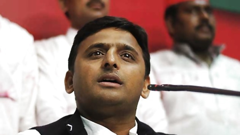 Muzaffarnagar riots: Akhilesh Yadav warns strict action against those guilty