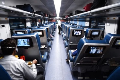 IRCTC to Suspend Operations of Lucknow-Delhi and Mumbai-Ahmedabad Tejas Express Trains: Report
