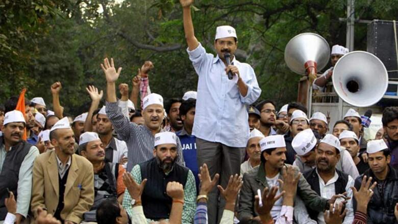 AAP misusing national flag, says Delhi Congress