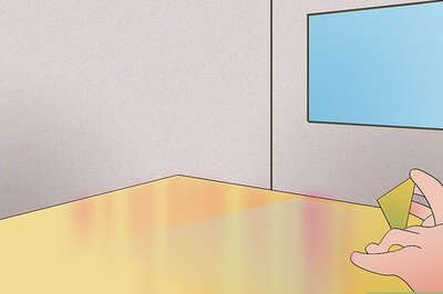 How to Play Paper Football