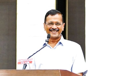 'Prioritise Garbage Collection, Cleanliness of City to Win Polls': Kejriwal to AAP MCD Councillors
