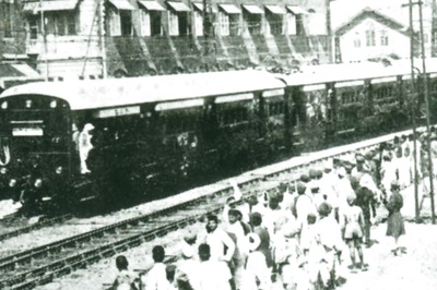 Indian Railways' First Electric Train Journey Turns 97; Here's a Look at Mumbai Local Train Journey So far
