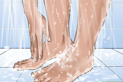 How to Clean Toe Nails