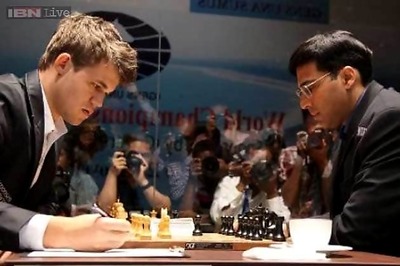 Viswanathan Anand faces difficult situation against Magnus Carlsen