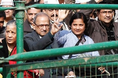 Meet Delhi Chief Minister Arvind Kejriwal’s family