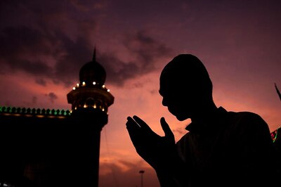 Inspired by 'Fake Babas' List, All India Muslim Personal Law Board Might Act Against 'Fake Muslim Clerics'