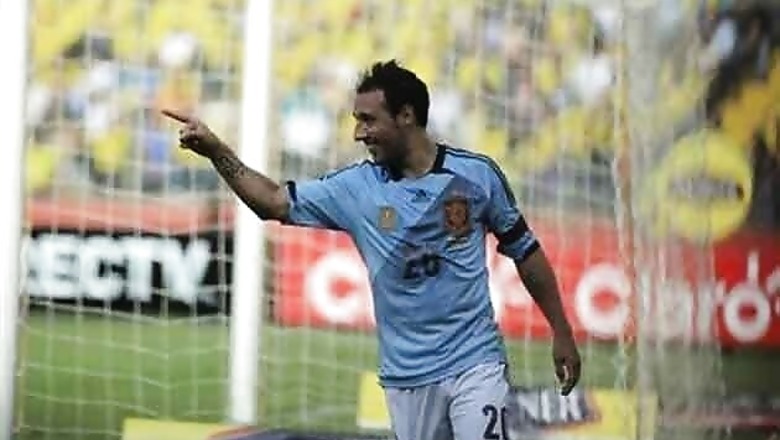 Negredo, Cazorla lead Spain past Ecuador