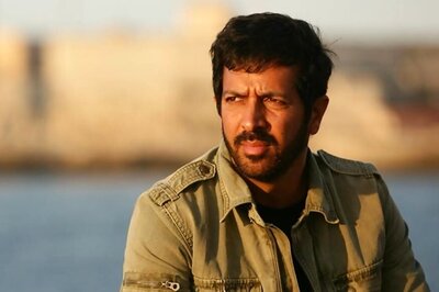 Filmmaker Kabir Khan Heckled by Protestors at Karachi Airport