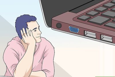 How to Connect Two Monitors