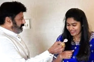 Nandamuri Balakrishna Surprises Female Fan On Her Birthday In US