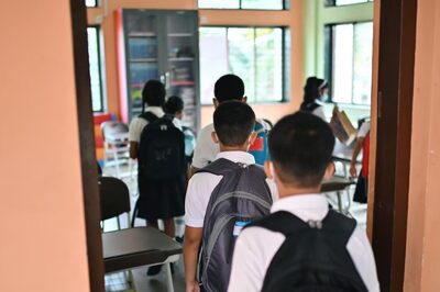 Delhi Schools Told to Form Committees for Surprise Checking of Students' Bags