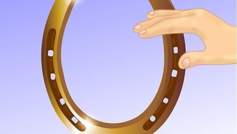 How to Display a Horseshoe