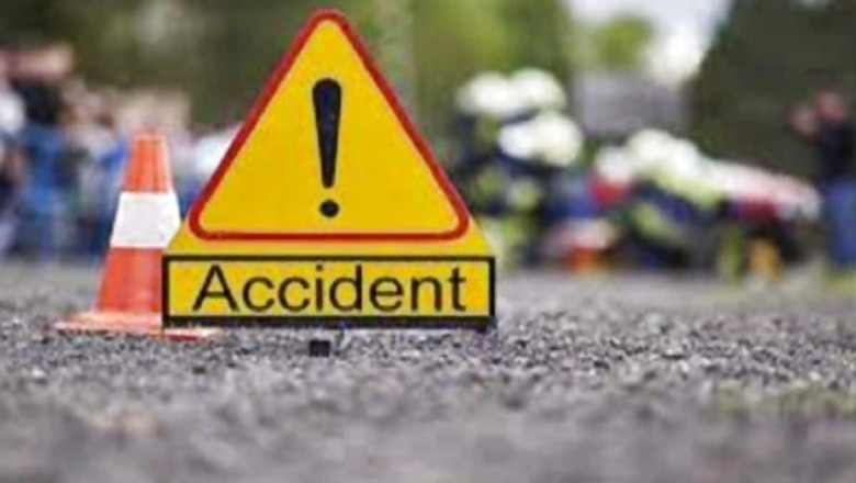 8 Dead, 21 Hurt as Bus Collides With Gas Tanker in UP's Sambhal; PM Modi, CM Adityanath Express Grief