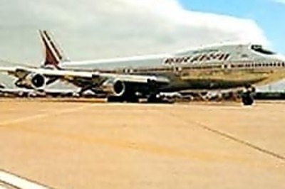 Govt signs airport deal with GMR, GVK