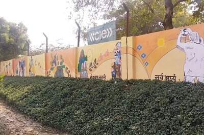 'Radhe Radhe Trump': Spruced-up Agra Readies to Welcome Donald & Melania Trump for Taj Mahal Visit