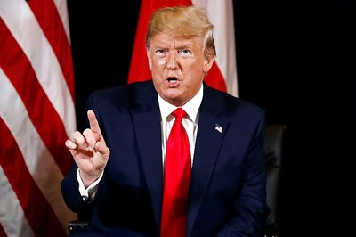 Breaking with Trump's Policy, Pentagon Chief Vows to Cooperate with Congress in Impeachment Probe