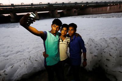 NGT Bans Open Defecation, Waste Dumping on Yamuna Floodplains