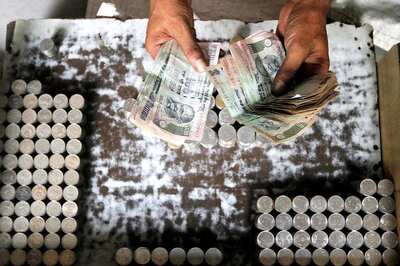 Rupee Faces Heat From Rising Dollar, Down 10 Paise at 64.18