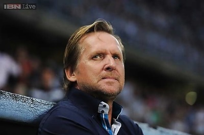 Malaga beat Villarreal to move mid-table in La Liga