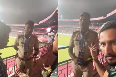 Watch: Cop Stops Fan from Chanting 'Pakistan Zindabad' During Australia World Cup Contest in Bengaluru