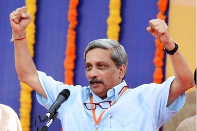 Parrikar Wants India to be Prepared for Chemical, Biological Warfare