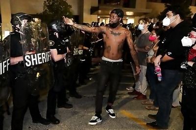 Police Shoot Black Man In The Back In Wisconsin City, National Guard Deployed