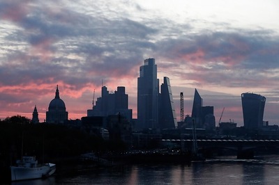 British Economy on Track for Biggest Contraction 'in Living Memory' as Covid-19 Forces Company Closures