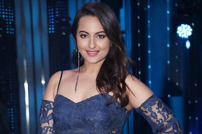 Sonakshi Sinha Rings Nasdaq Bell in New York