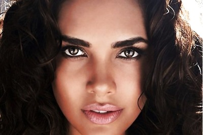 Esha Gupta Shuts Trolls With Her Decent And Apt Reply