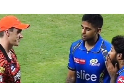 MI's Hardik Pandya, Suryakumar Yadav Left Shocked as SRH Skipper Pat Cummins Shows Chopped Middle Finger After IPL 2024 Clash - WATCH