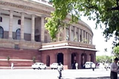 TMC to move resolution on FDI in Parliament
