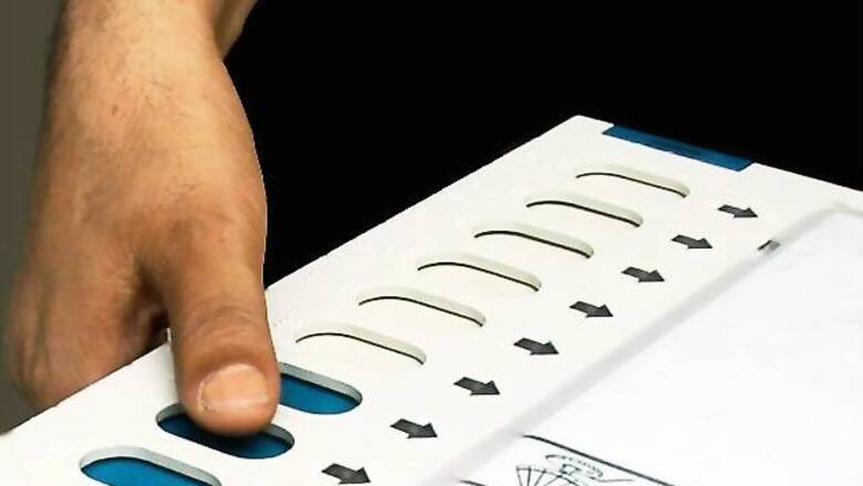Pune: Defective voting machine transfers all votes to Congress