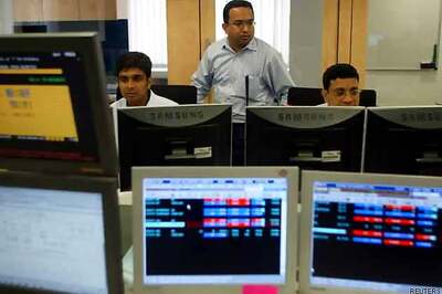 Sensex gains for second week; lenders rise