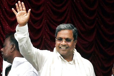 Sonia Gandhi missing from Siddaramaiah's achievements posters