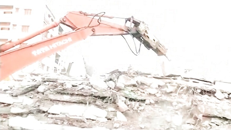 Kanpur Building Collapse: Man, Daughter Pulled Out Alive; 2 Booked