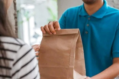 US Woman Shares How She Found Love; It All Started With Delivery Of Chicken Wings