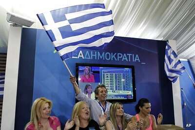 Greece elections: Pro-Eurozone forces win
