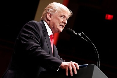 Trump Vows to Stick With Social Media