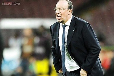Napoli coach Rafael Benitez suspended, striker Gonzalo Higuain fined