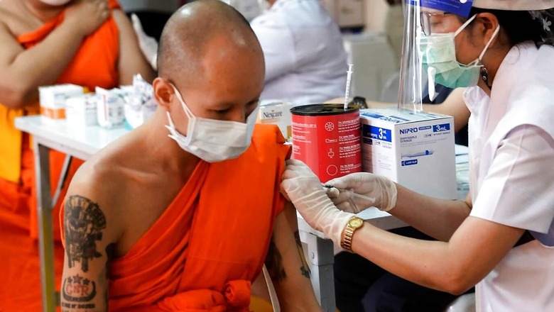 Buddhist Monks, Homeless Persons And Foreigners Residing In Uttar Pradesh Can Now Avail The Covid Vaccine