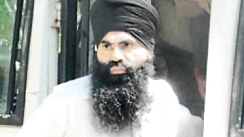 Bhullar's wife moves SC for stay on his death sentence