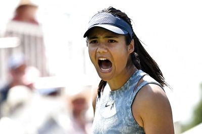 Eastbourne International: Emma Raducanu, Katie Boulter Advance ; Cameron Norrie Ousted