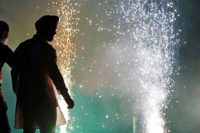 6 Months Jail in Delhi, Strict Action in Mumbai: These States Impose Curbs on Selling, Bursting of Firecrackers