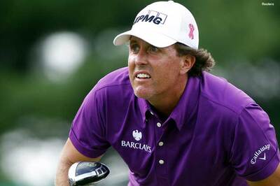 Mickelson on course to become world no. 1