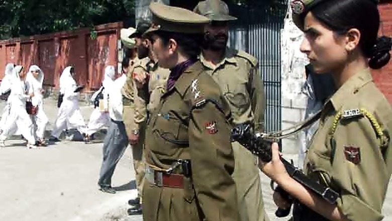 Chaos at stations, bus stops as lakhs of candidates appear for police recruitment exam