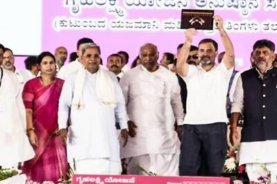 Rahul, Siddaramaiah Summoned by K'taka Court Over '40% Commission' Comments Against BJP